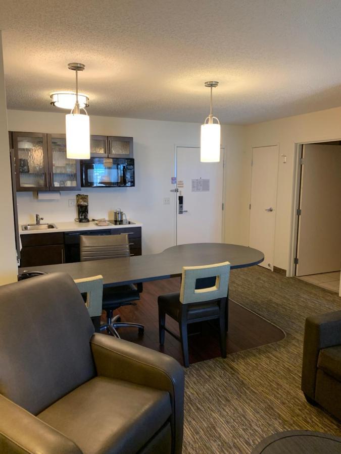 Candlewood Fargo-north Dakota State By Ihg 2*