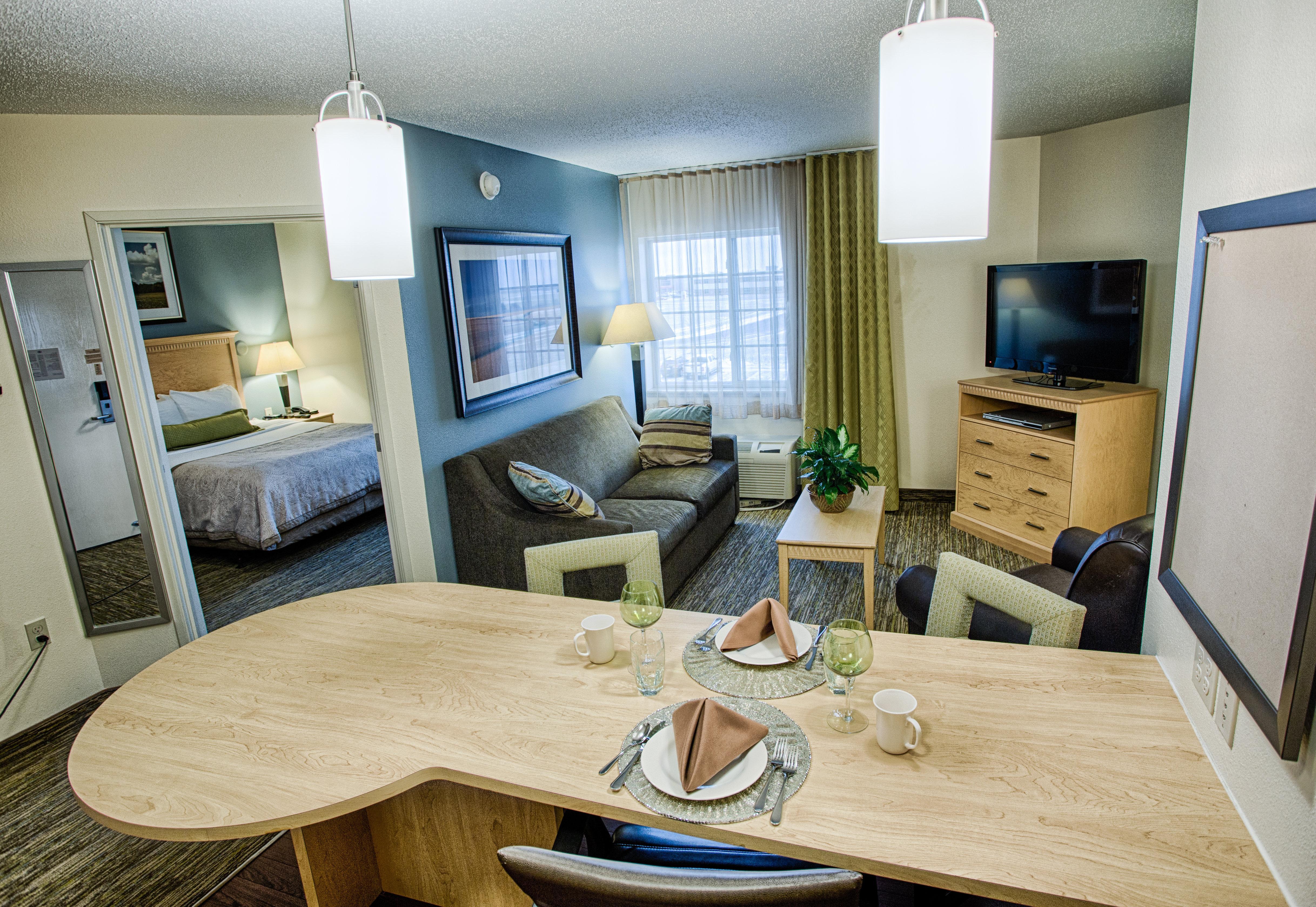 Hotel Candlewood Fargo-north Dakota State By Ihg
